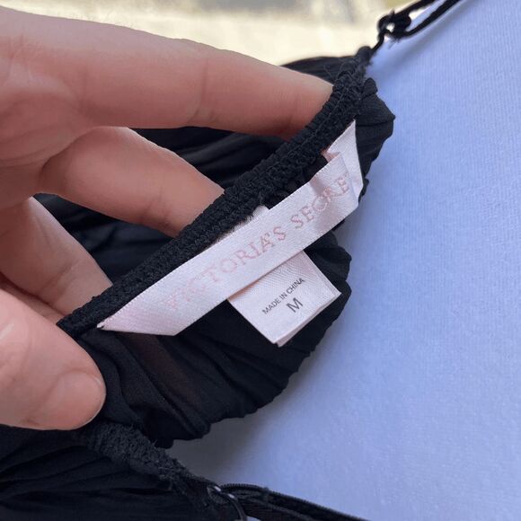 Victoria’s Secret Sheer Pleated Babydoll Lingerie Black Chemise Sz M - Picture 3 of 8